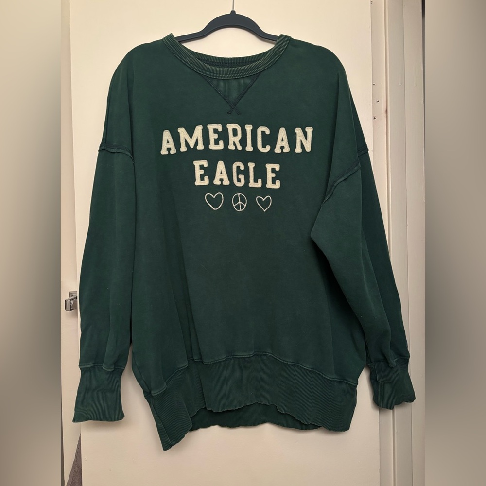 American Eagle Green Sweatshirt